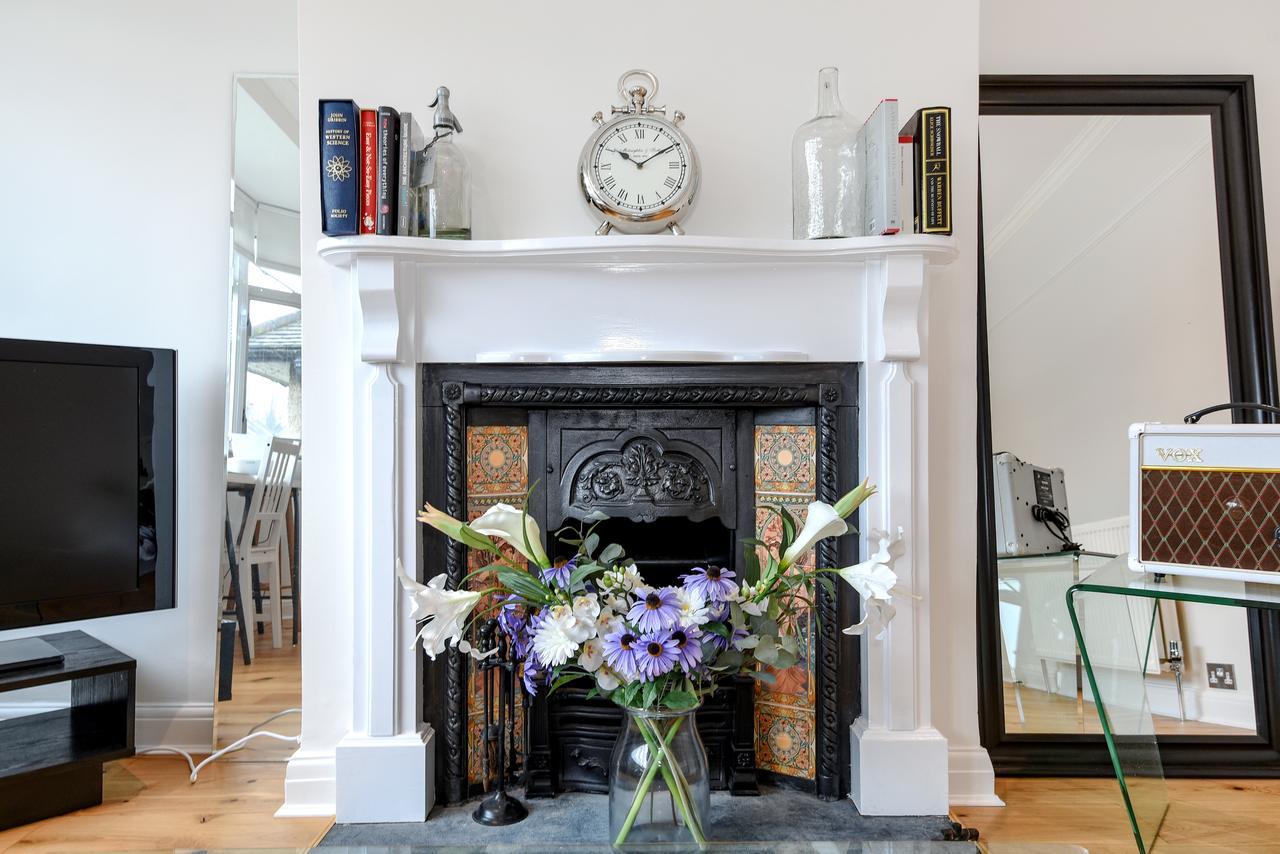 Stunning Park Royal Apartament *