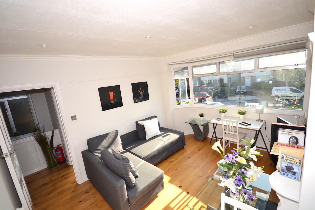 Apartament Stunning Park Royal Londra